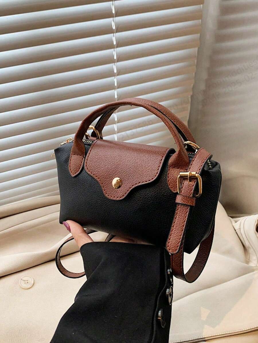 Mini waterdichte nylon tas voor dames met contrasterende details