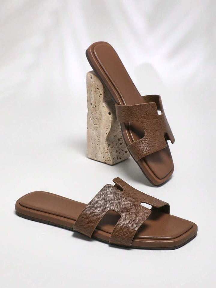 Valenne Slide – Minimal Luxe Flat Sandals