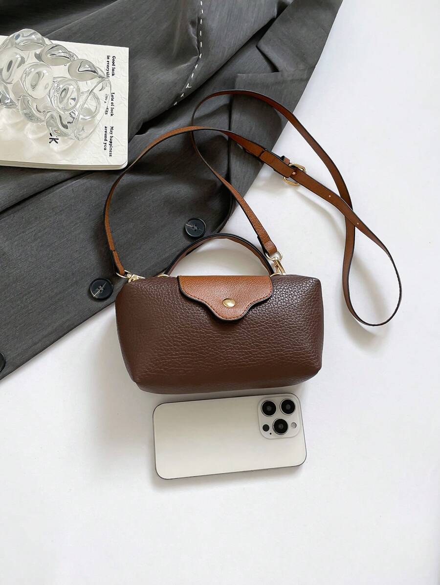 Mini waterdichte nylon tas voor dames met contrasterende details
