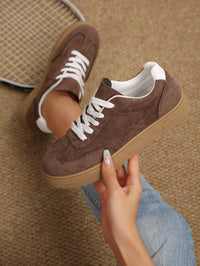 Marlow Court Vintage Suede Casual Sneakers
