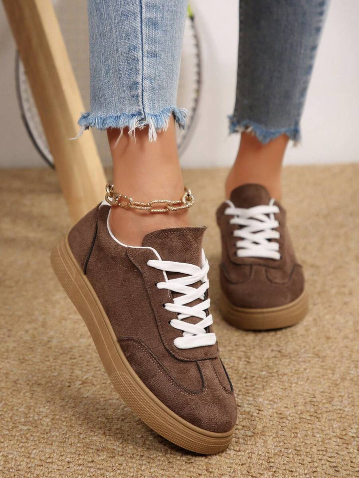 Marlow Court Vintage Suede Casual Sneakers