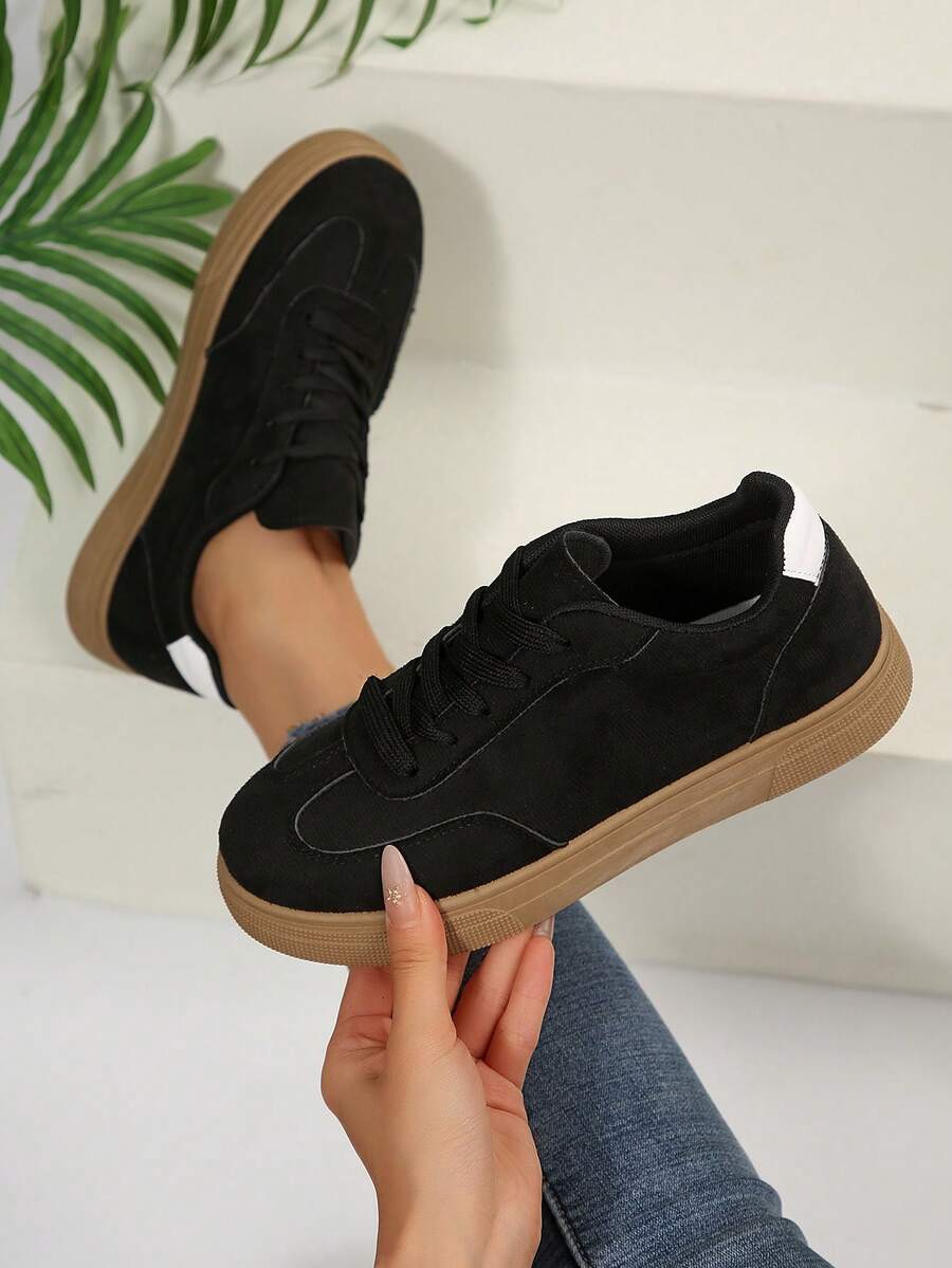 Marlow Court Vintage Suede Casual Sneakers