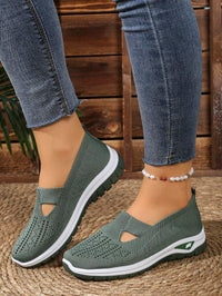 Aeris Glide – Breathable Comfort Slip-On