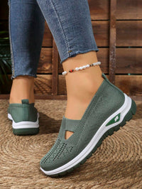Aeris Glide – Breathable Comfort Slip-On