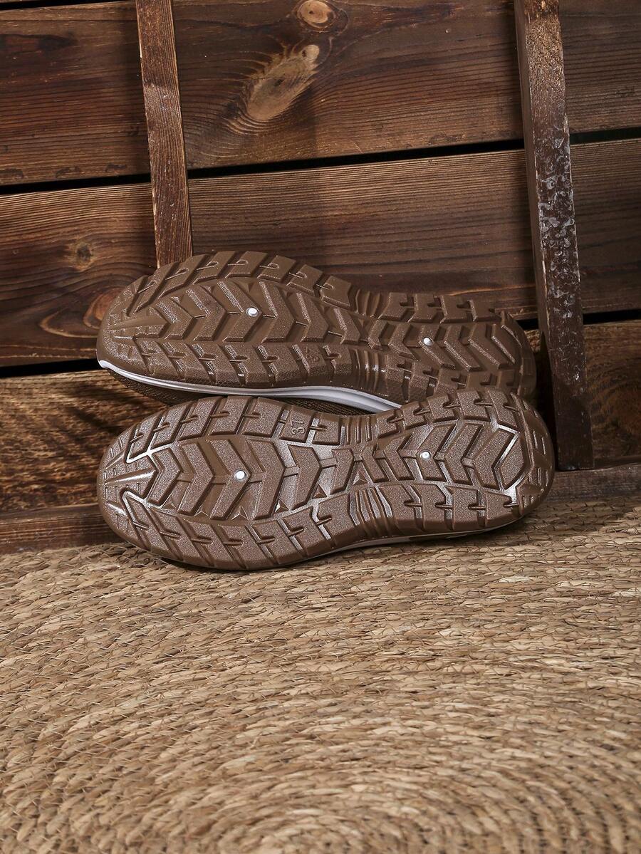 Aeris Glide – Breathable Comfort Slip-On