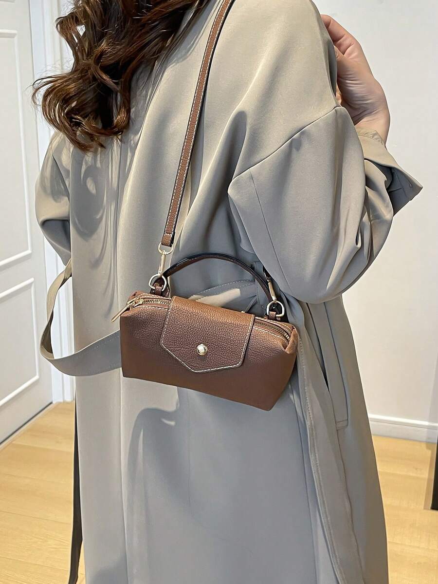 Mini waterdichte nylon tas voor dames met contrasterende details