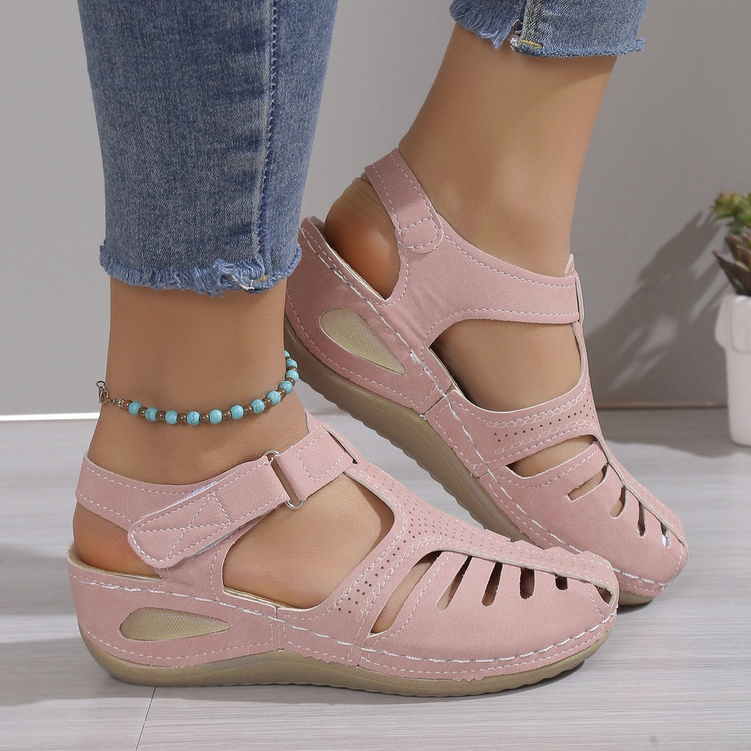 Vara Closed Comfort Sandals