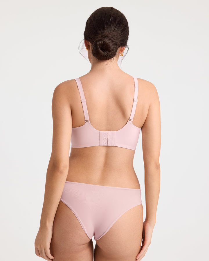CloudForm Seamless Lift Bra