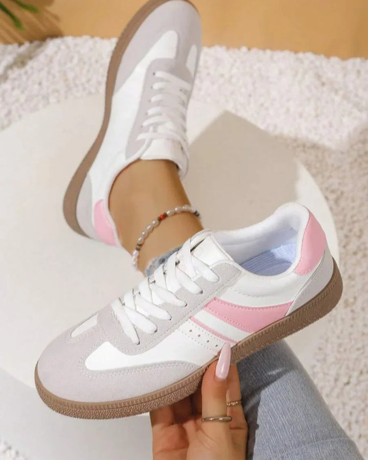 Harper Court Retro Streep Sneaker