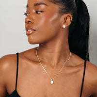 Met Liked Love - Wife to Be Iridescent Pearl