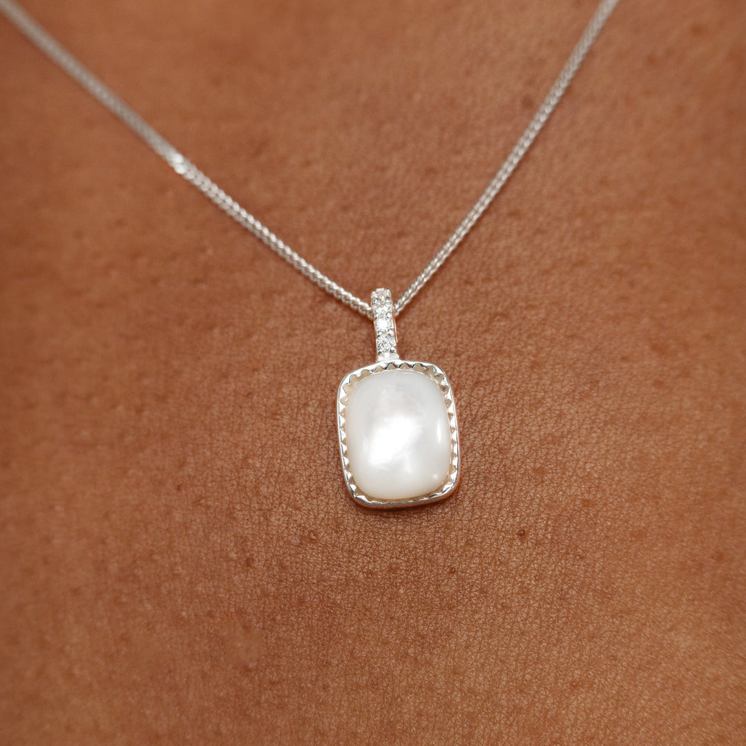Duizend maal dank - Iridescent Parelketting