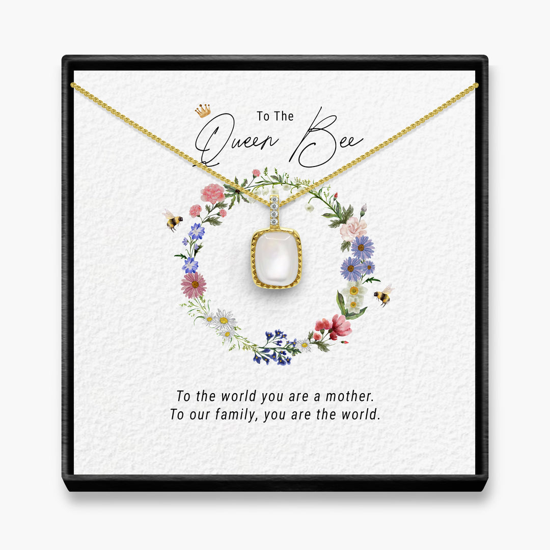 Queen Bee - Iridescent Pearl Necklace