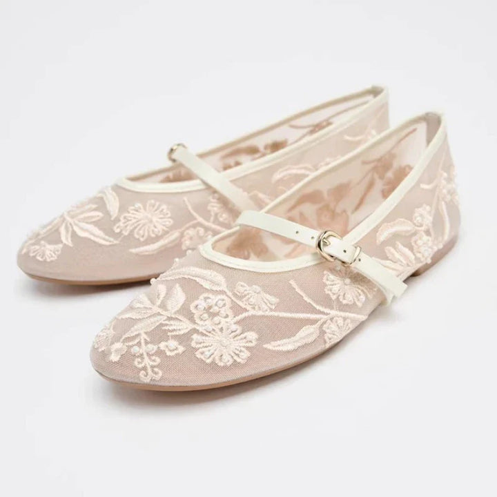 Elowen Ivory – Geborduurde Mesh Mary Jane Ballerina's