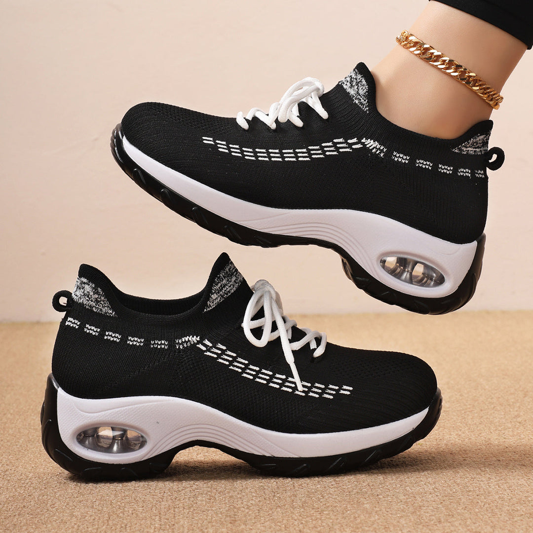 Noir Lift Knit Sneakers