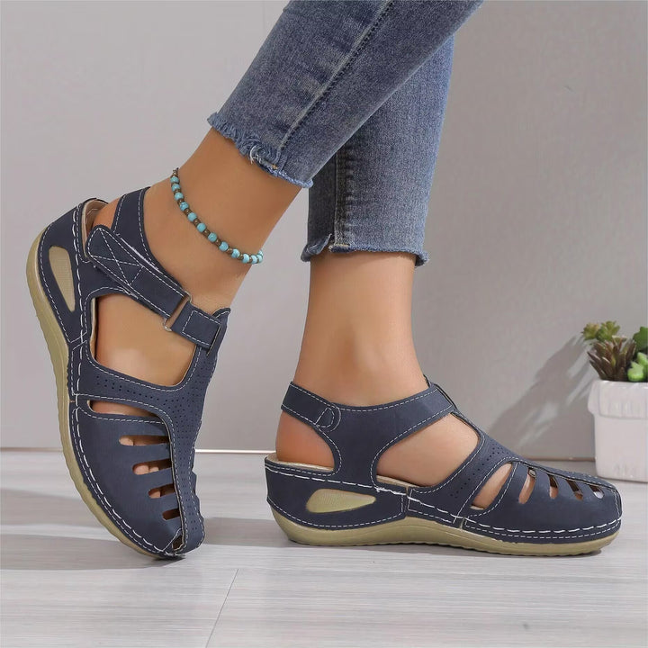 Vara Closed Comfort Sandals