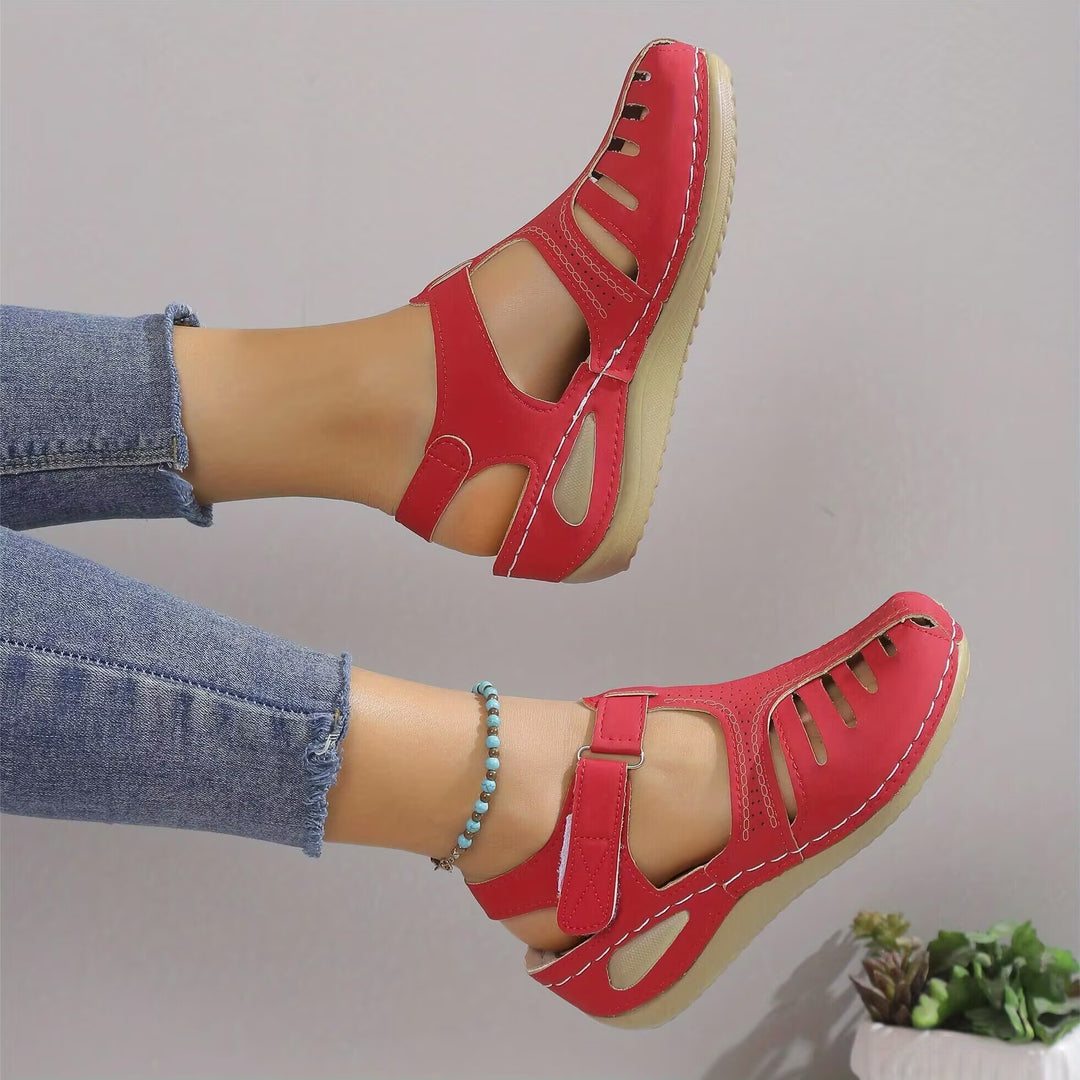 Vara Closed Comfort Sandals